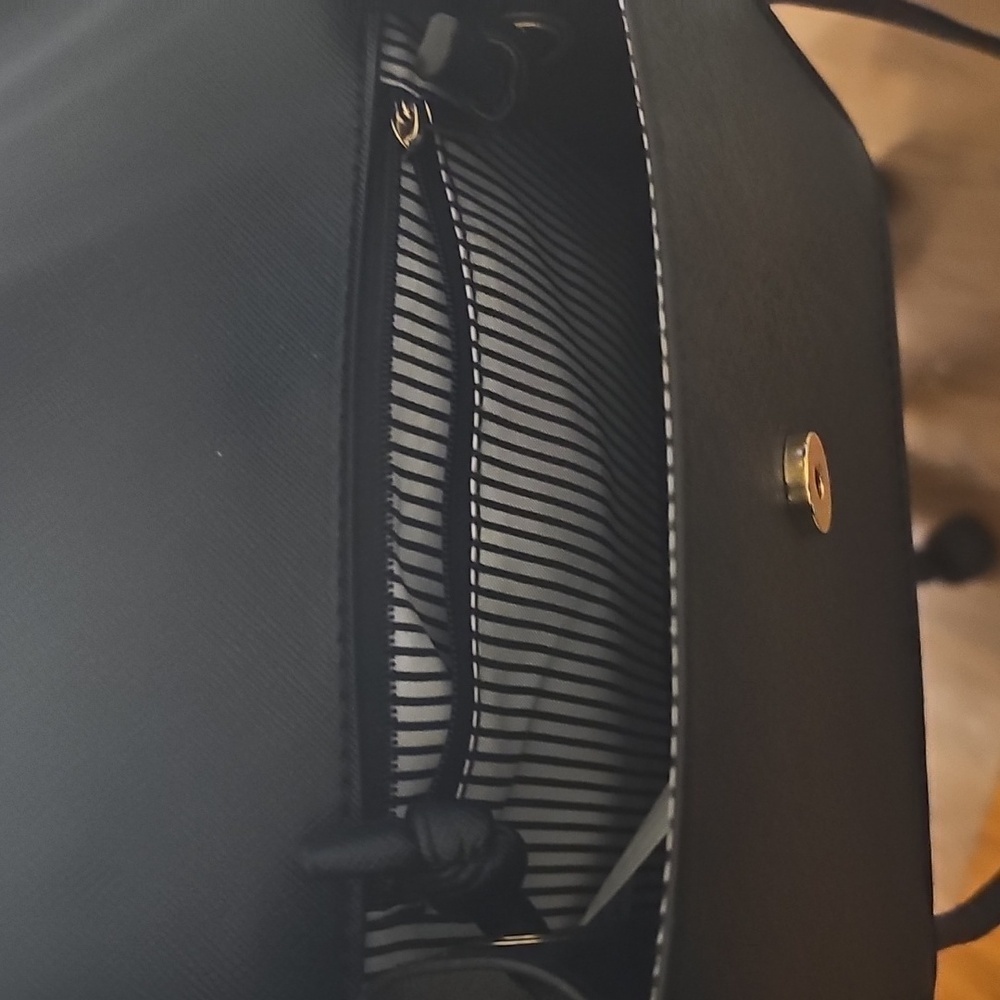 Cute Black Mini Bag - Picture 7 of 7